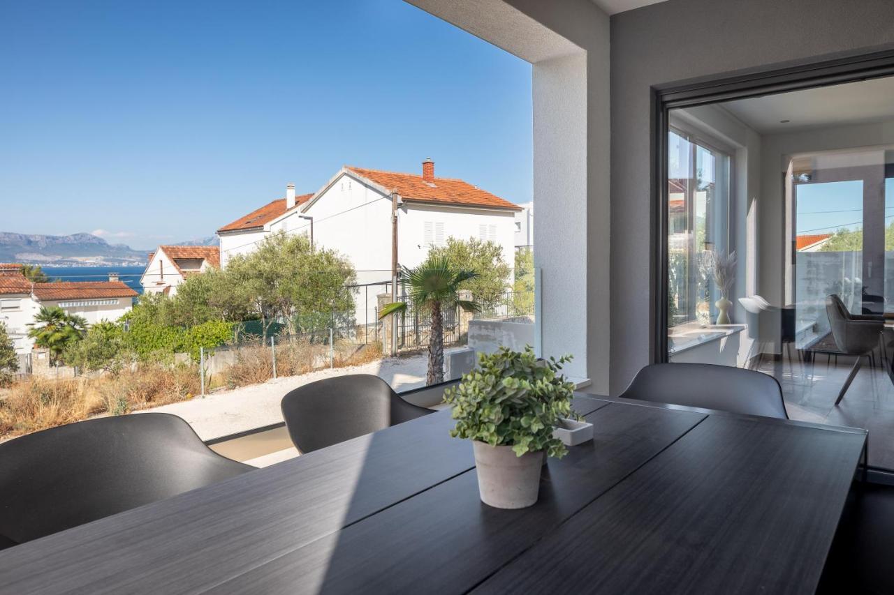 House & Home Slatine Exterior foto
